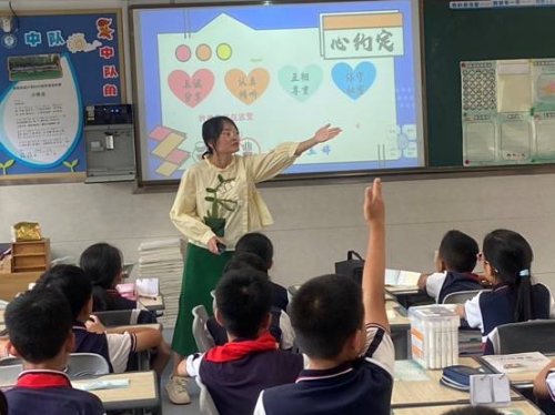 e2ea68cb314f853bd4dd97333217579